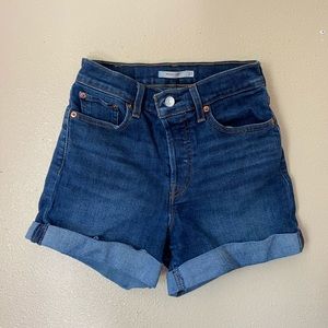 LEVI’S- Blue High Waisted Jean Wedgie Short